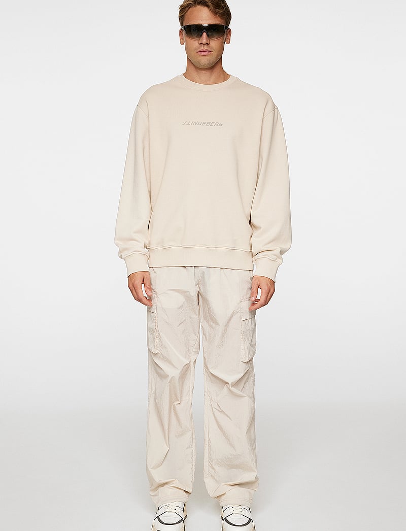 J. Lindeberg - Callan Logo Crew Neck - osta olukorra järgi - moonbeam - 4