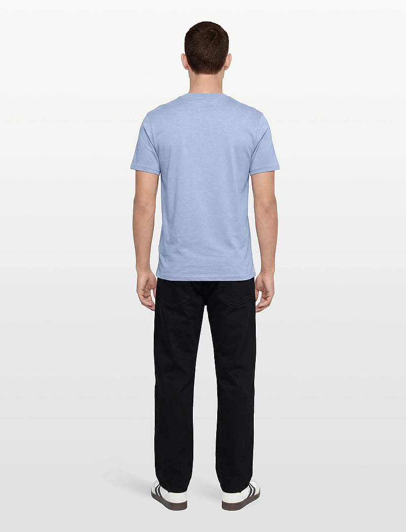 J. Lindeberg - M Cotton Blend T-shirt - kortærmede t-shirts - rain washed - 4