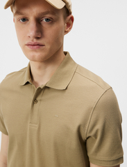 J. Lindeberg - Troy Polo shirt - short-sleeved polos - aloe - 4