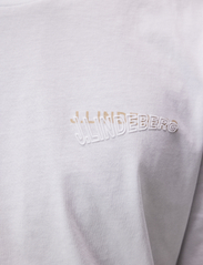 J. Lindeberg - Dale Seasonal Print Tee - basis-t-skjorter - white - 6