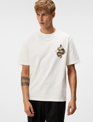 J. Lindeberg - Collin Seasonal Logo T-Shirt - kortärmade t-shirts - cloud white - 1