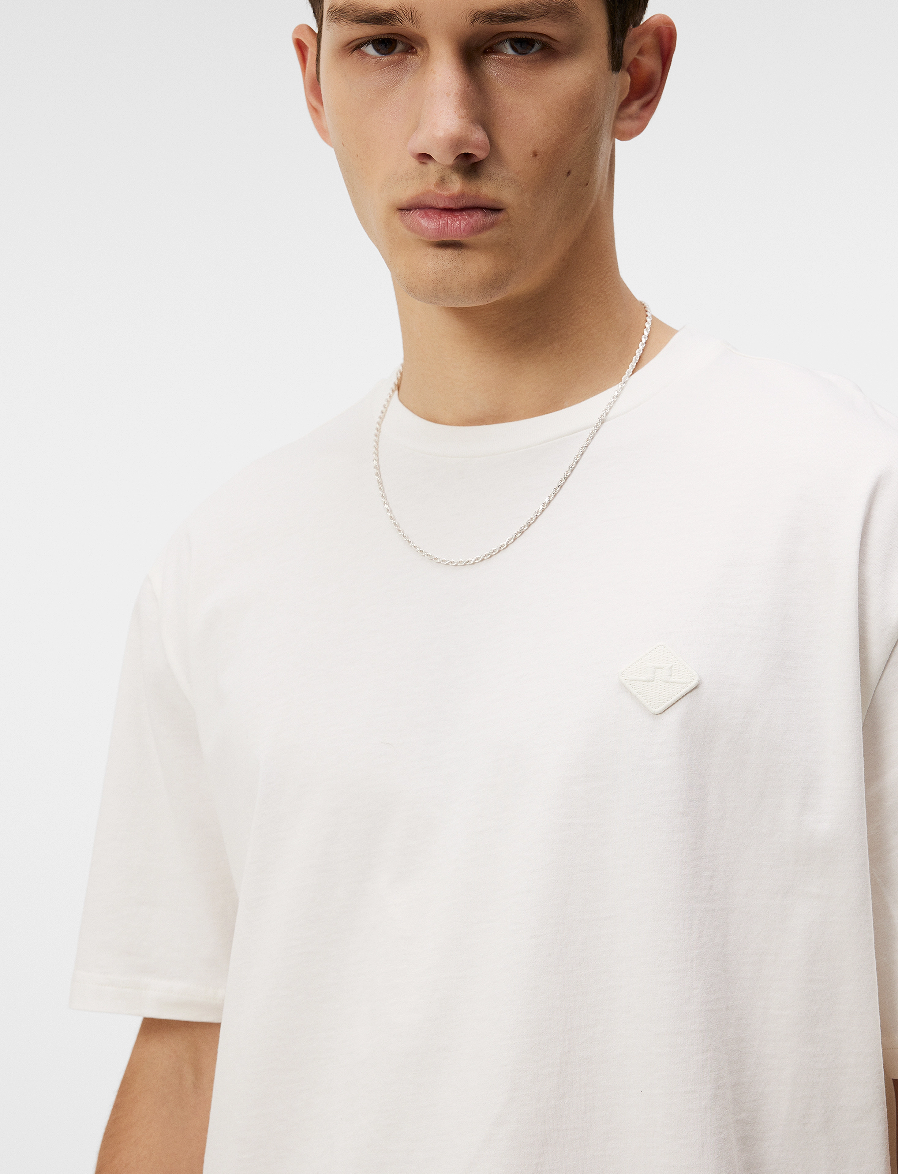 J. Lindeberg - Hale Logo Patch T-Shirt - cloud white - 5