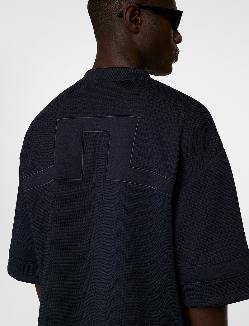 J. Lindeberg - Milos Jersey Mesh Tee - t-shirts med v-hals - jl navy - 5