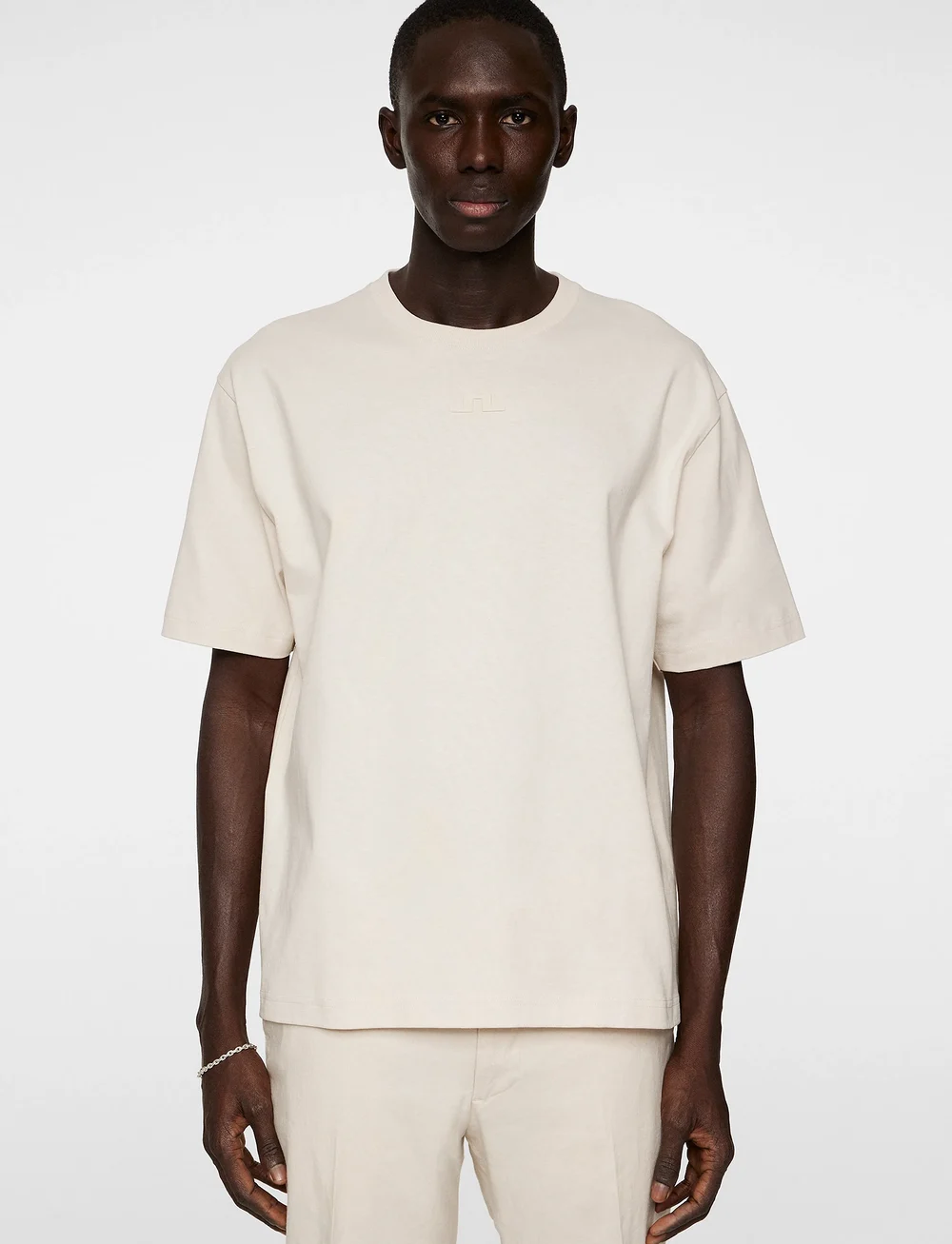 J.LINDEBERG| (Tjorn Bridge T-Shirt (FMJT14035-9999)) J. Lindeberg Tjorn Bridge T-shirt (JLEFMJT14035) - Kortärmad