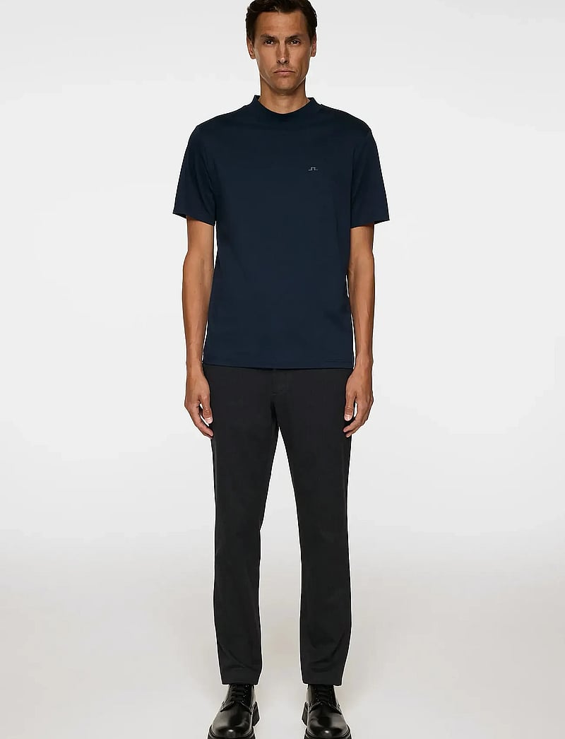 J. Lindeberg - Ace Mock Neck T-Shirt - kortærmede t-shirts - jl navy - 4