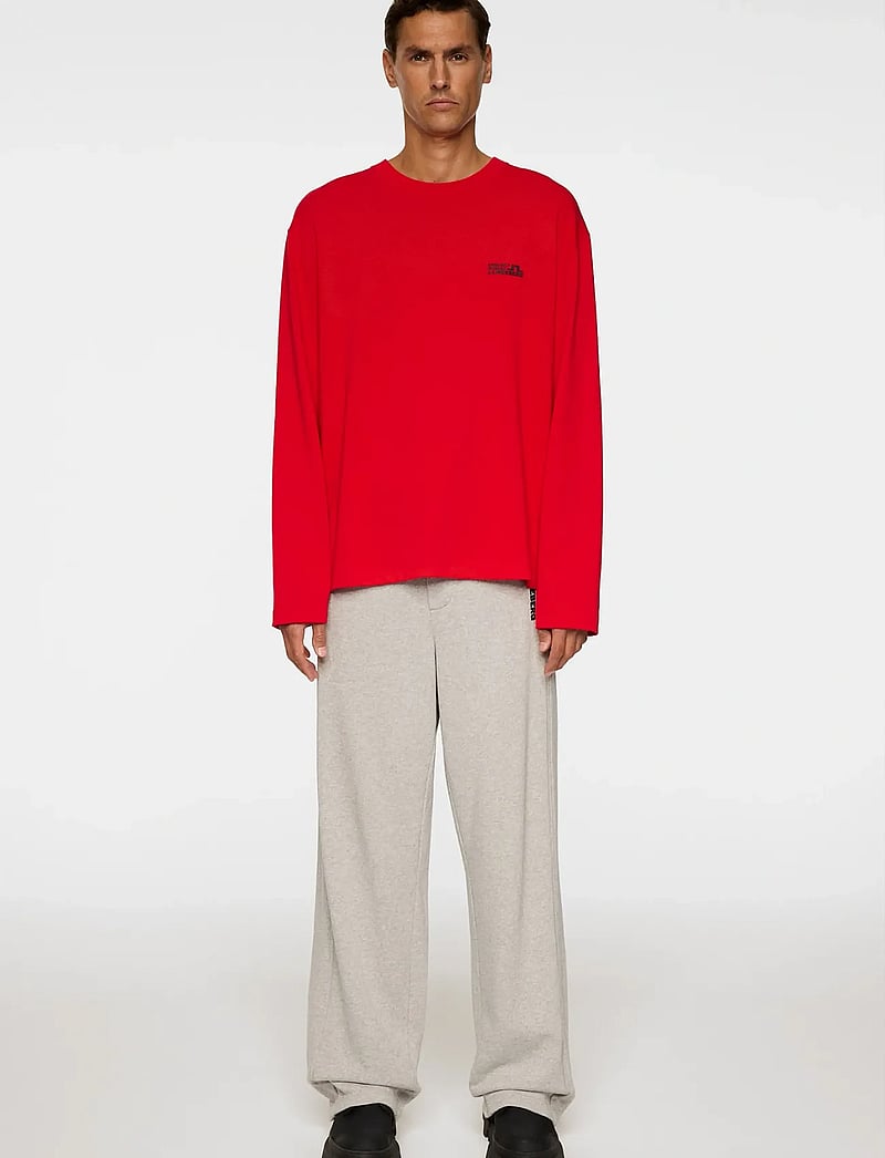 J. Lindeberg - Walsh LS Apres T-shirt - pikkade varrukatega t-särgid - barbados cherry - 4