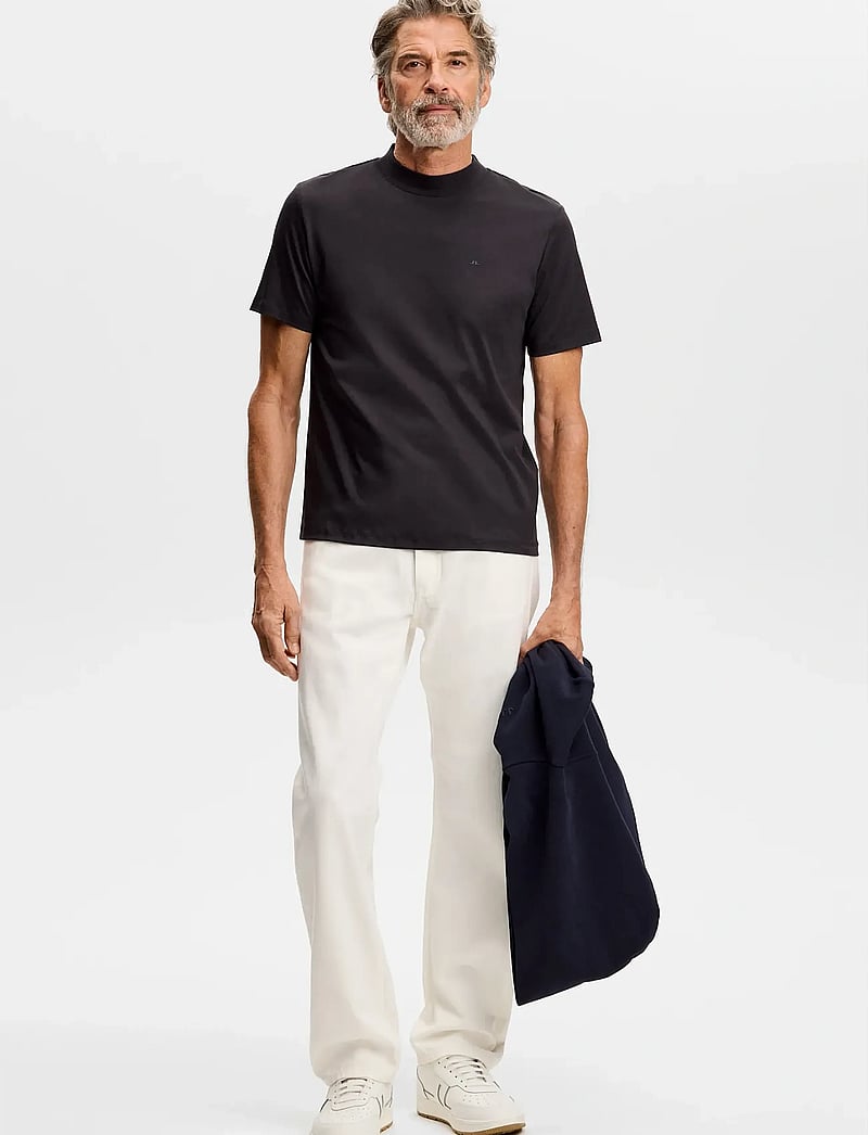 J. Lindeberg - Ace Mock Neck T-Shirt - kortærmede t-shirts - black - 3