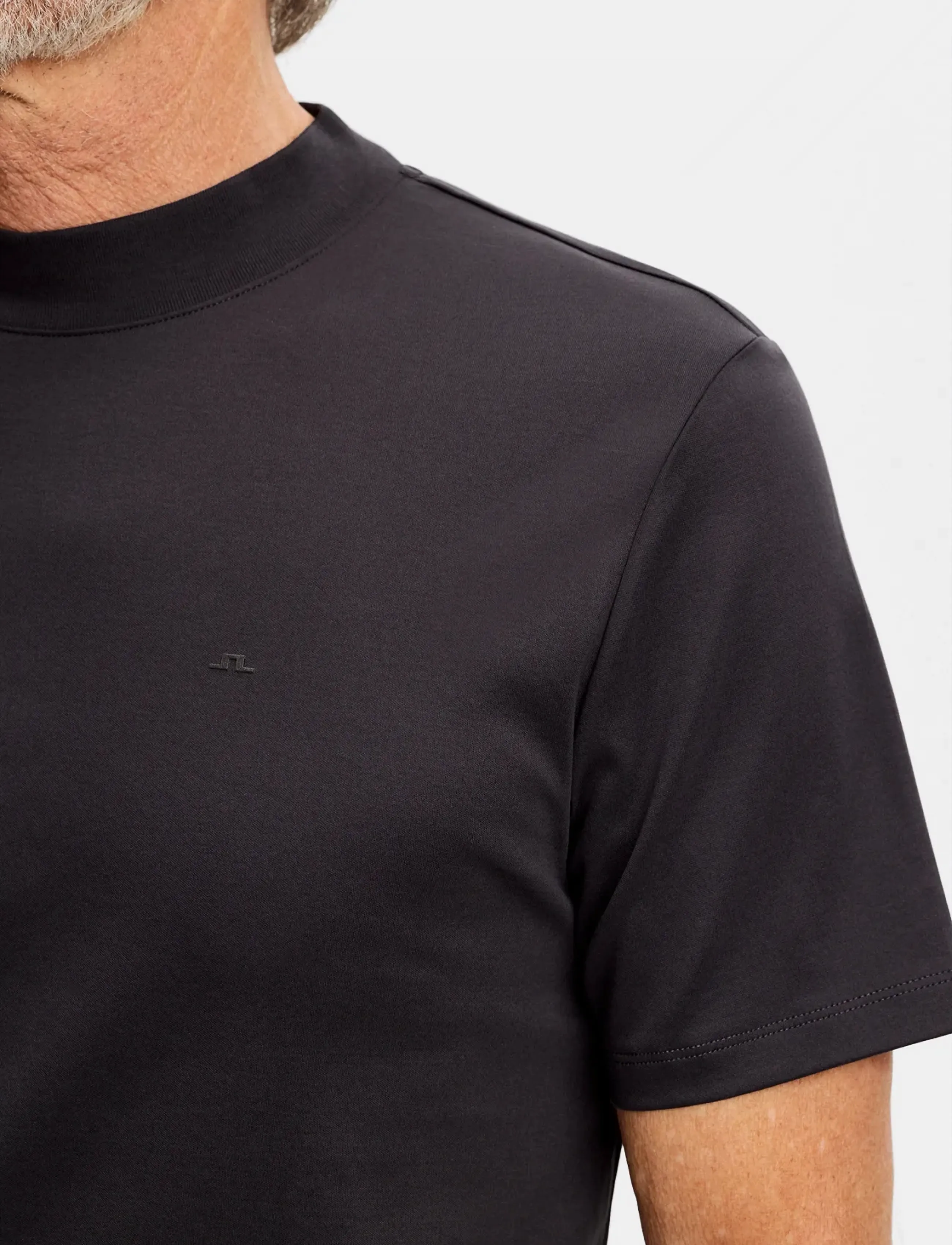 J. Lindeberg - Ace Mock Neck T-Shirt - lyhythihaiset - black - 4