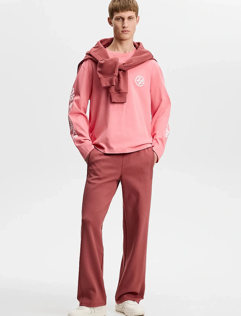 J. Lindeberg - Walsh LS Print T-shirt - långärmade t-shirts - flamingo plume - 4