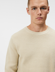J. Lindeberg - Oliver Structure Sweater - megztiniai su apvalios formos apykakle - oyster gray - 4