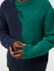J. Lindeberg - Garmisch Hairy Knit Sweater - strik med rund hals - proud peacock - 5