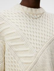 J. Lindeberg - Savio Cable Knit Mock Neck - knitted round necks - cloud white - 5