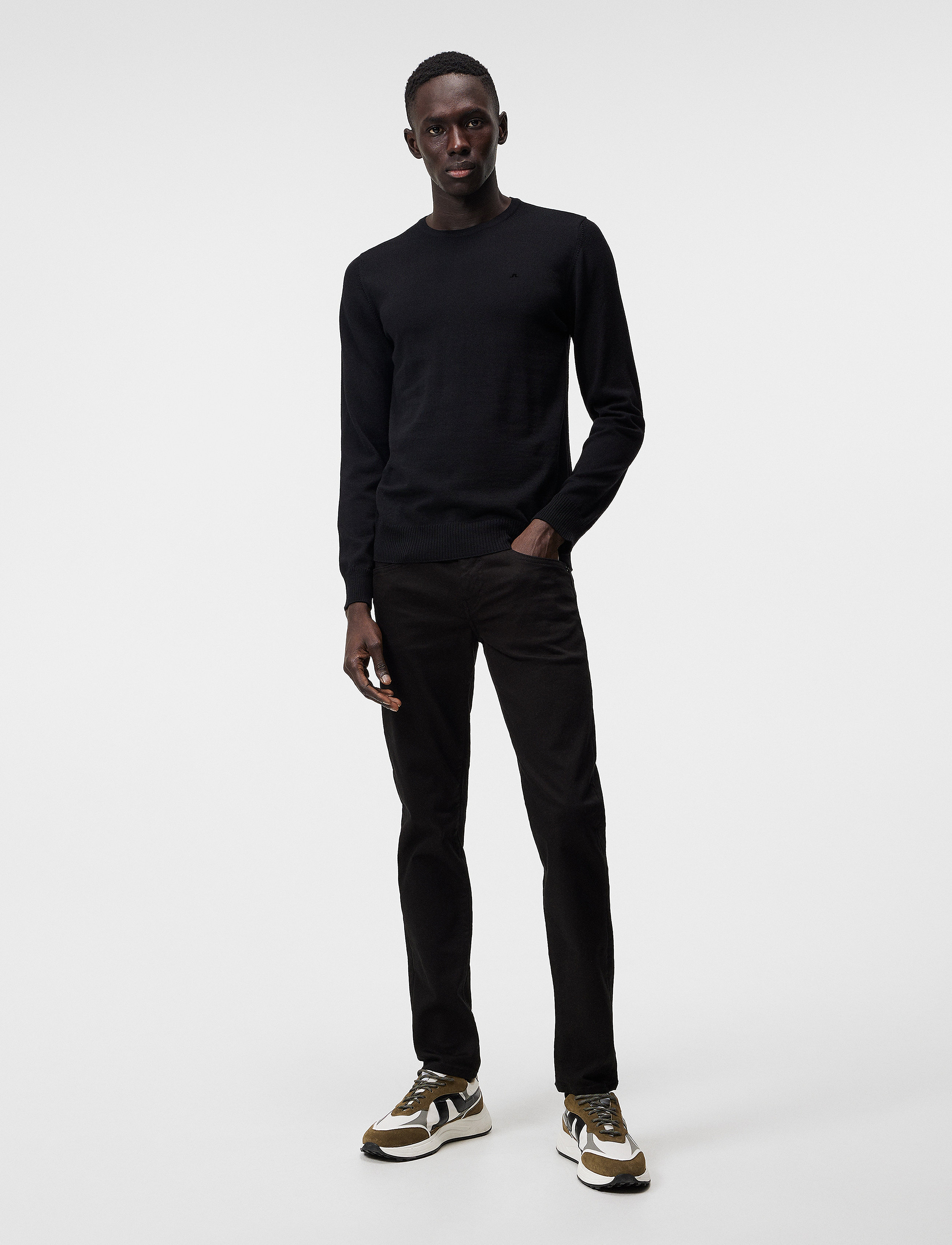 J. Lindeberg - Lyle Merino Crew Neck Sweater - round necks - black - 4