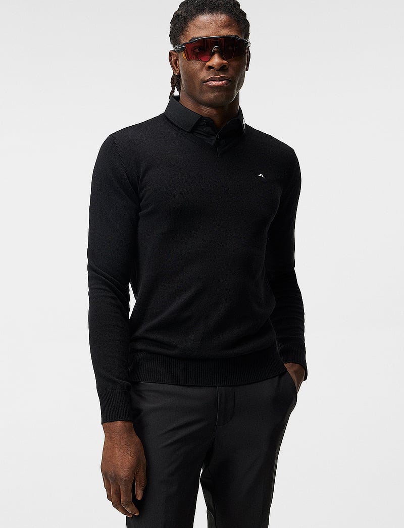 J. Lindeberg - Lymann Merino V-neck Sweater - v-ringat - black - 0