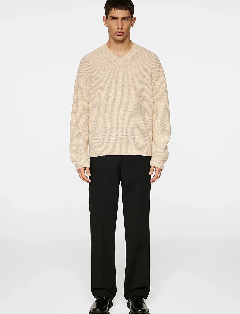 J. Lindeberg - Vitor V-neck Heavy Knit - v-ausschnitt - moonbeam melange - 4