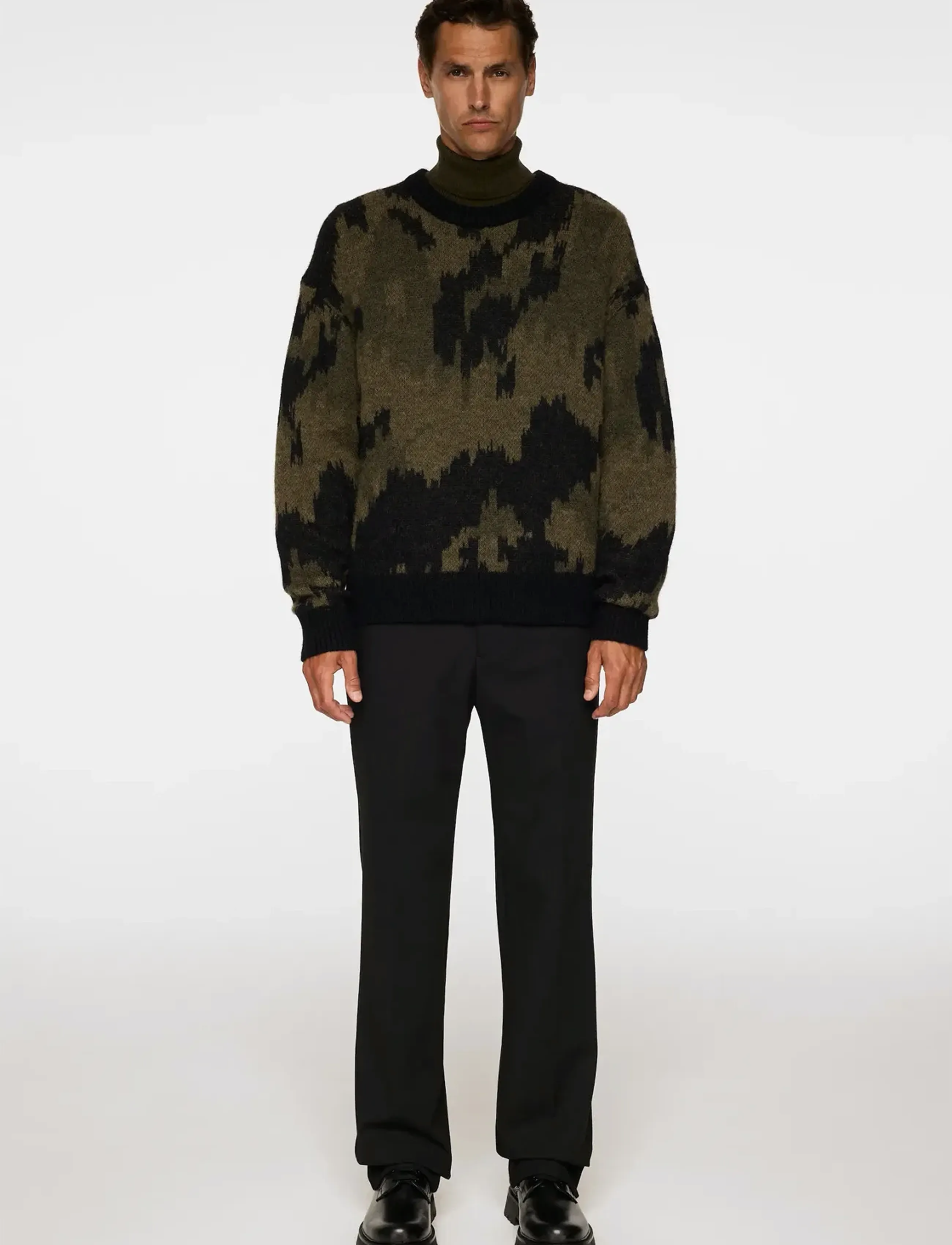 J. Lindeberg - Nate Graphic Jacquard Knit - Ümmarguse kaelusega kudumid - forest green - 4