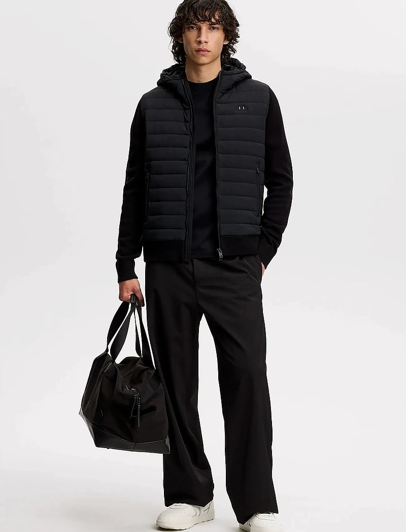 J. Lindeberg - Ebbe Hybrid Knit Hoodie - golfijakid - black - 4