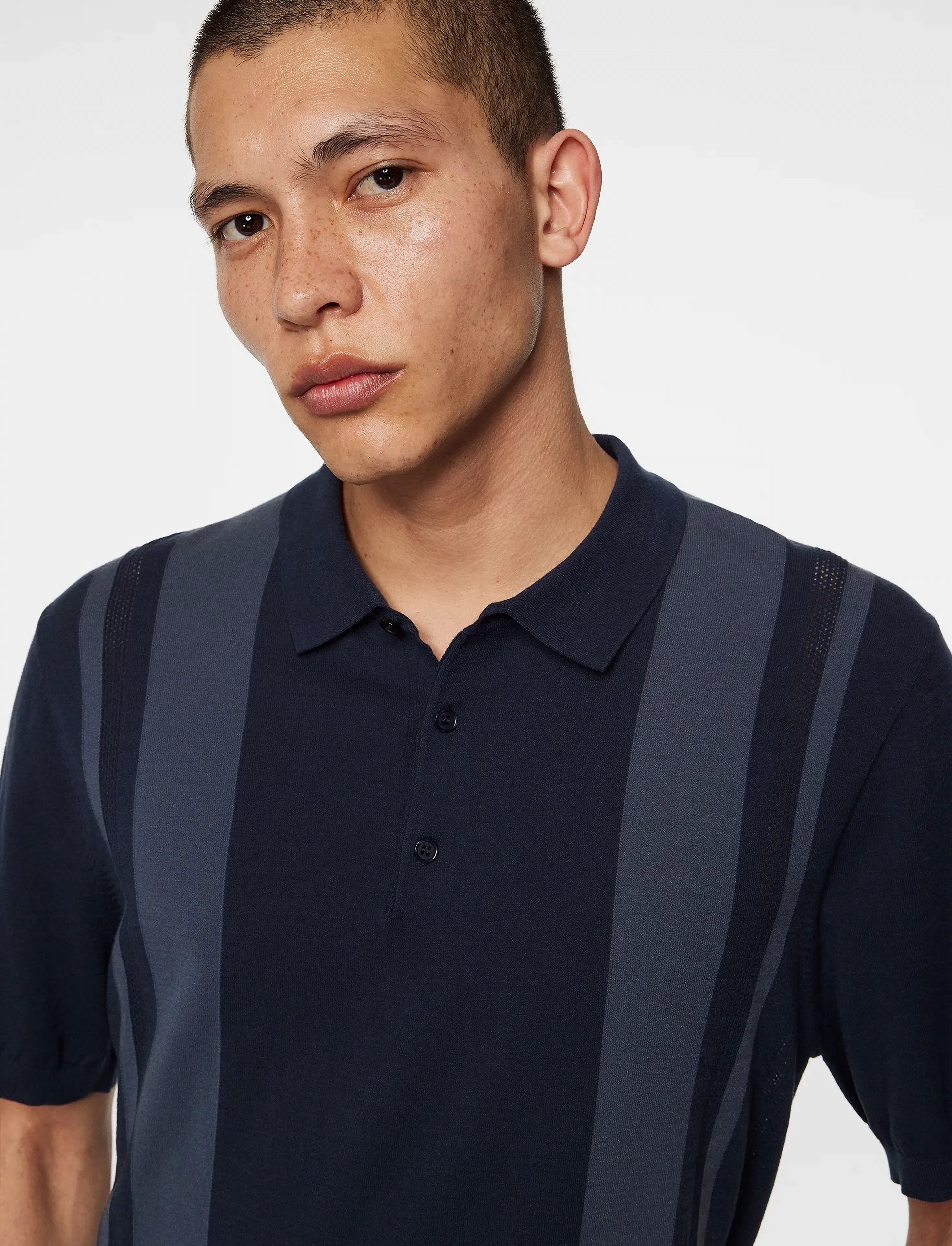 J. Lindeberg - Reymond Stripe Knit Polo - kootud polosärgid - jl navy - 5