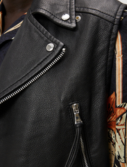 J. Lindeberg - Barrett Leather Biker Vest - spring jackets - black - 6