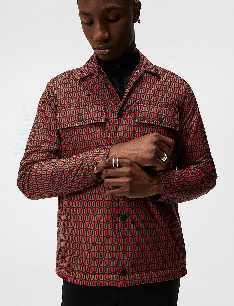 J. Lindeberg - Nile padded Print Overshirt - osta olukorra järgi - monk geo black - 4