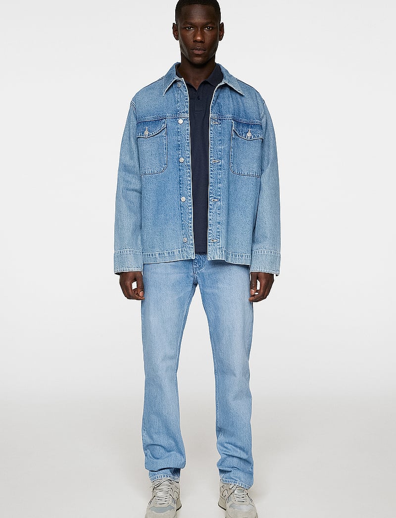 J. Lindeberg - Hunt Washed Denim Overshirt - overshirts - light blue - 4