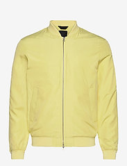 J. Lindeberg - Thom-Gravity Poly - spring jackets - still yellow - 0