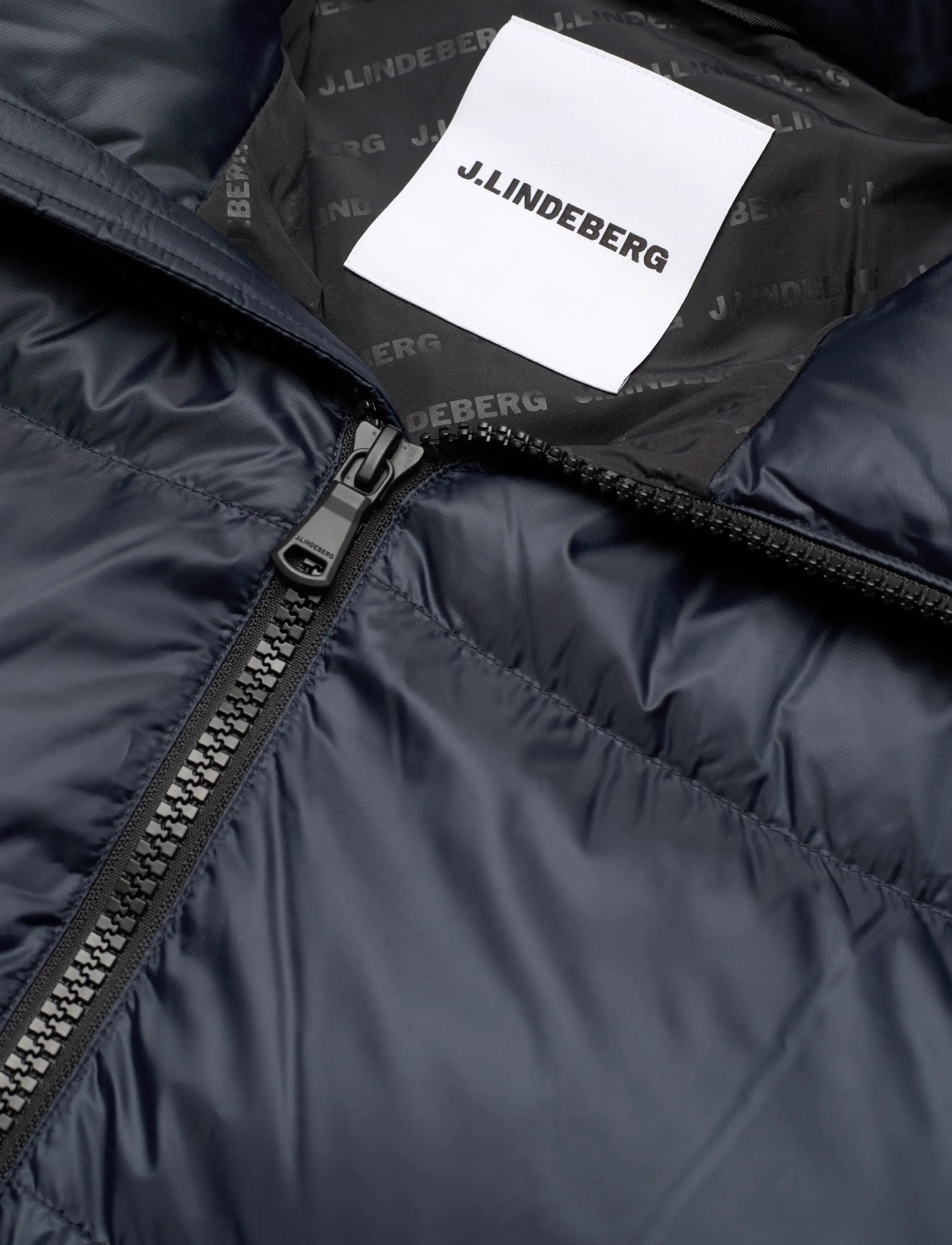 J. Lindeberg Daryl Down Jacket - 392 €. Buy Padded jackets from J