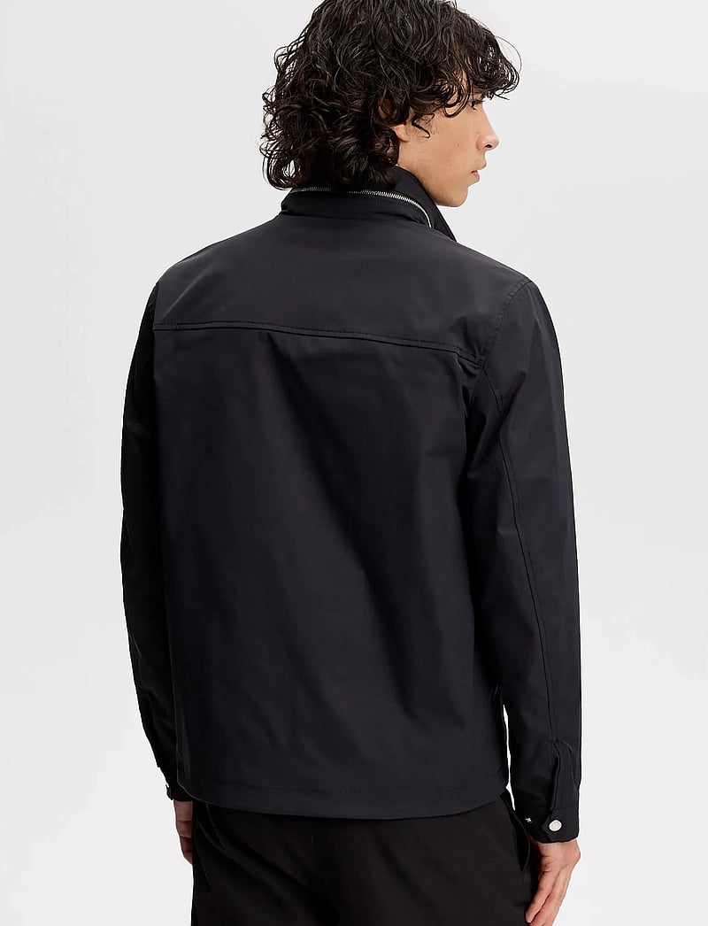 J. Lindeberg - Bailey Recy Poly Jacket - Õhukesed jakid - black - 5