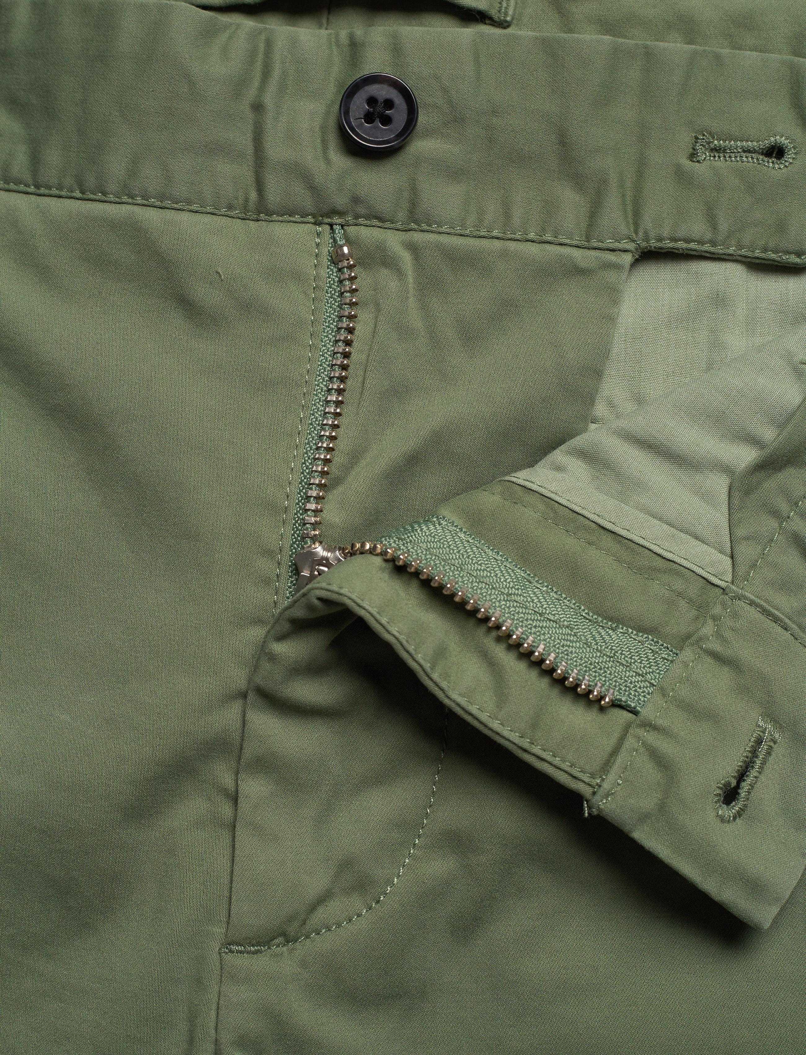 J. Lindeberg - Nathan-Super Satin - sage green - 3