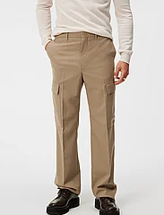 J. Lindeberg - Haij Wool Cargo Pants - cargobroeken - butternut - 1