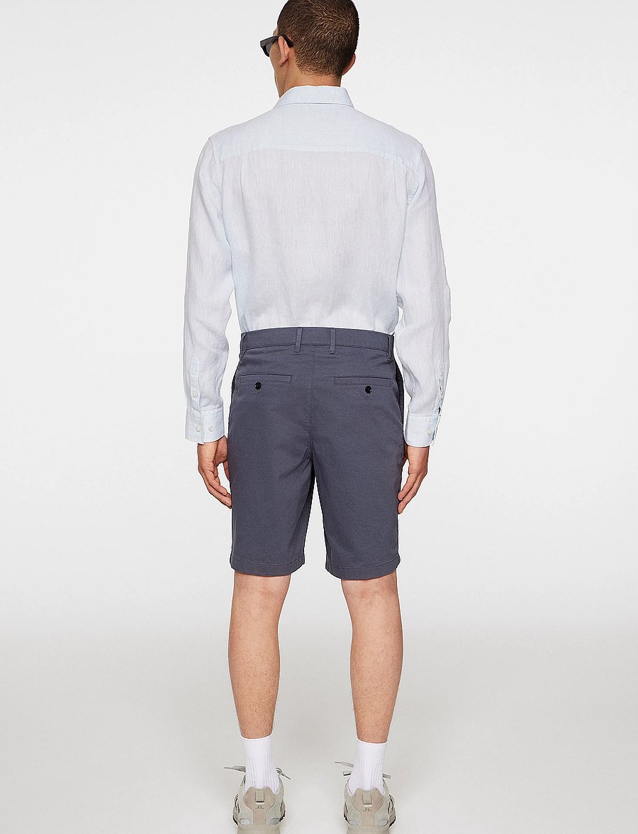 J. Lindeberg - Shane Cloud Satin Shorts - lühikesed chino-püksid - ombre blue - 3