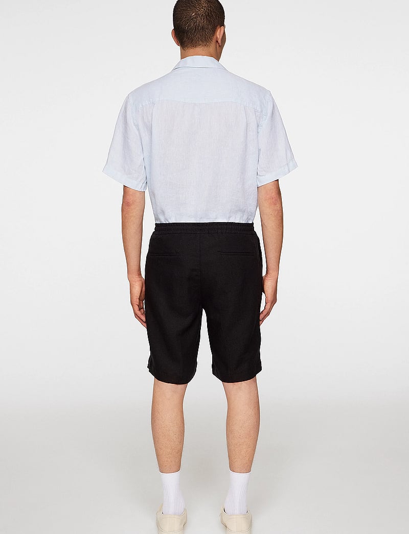 J. Lindeberg - Brady Drape Linen Shorts - linneshorts - black - 3