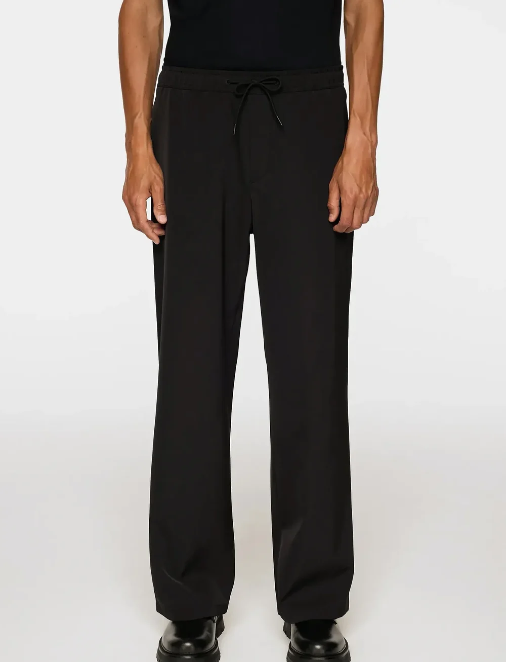 J. Lindeberg - Noah Track Pants - osta olukorra järgi - black - 0