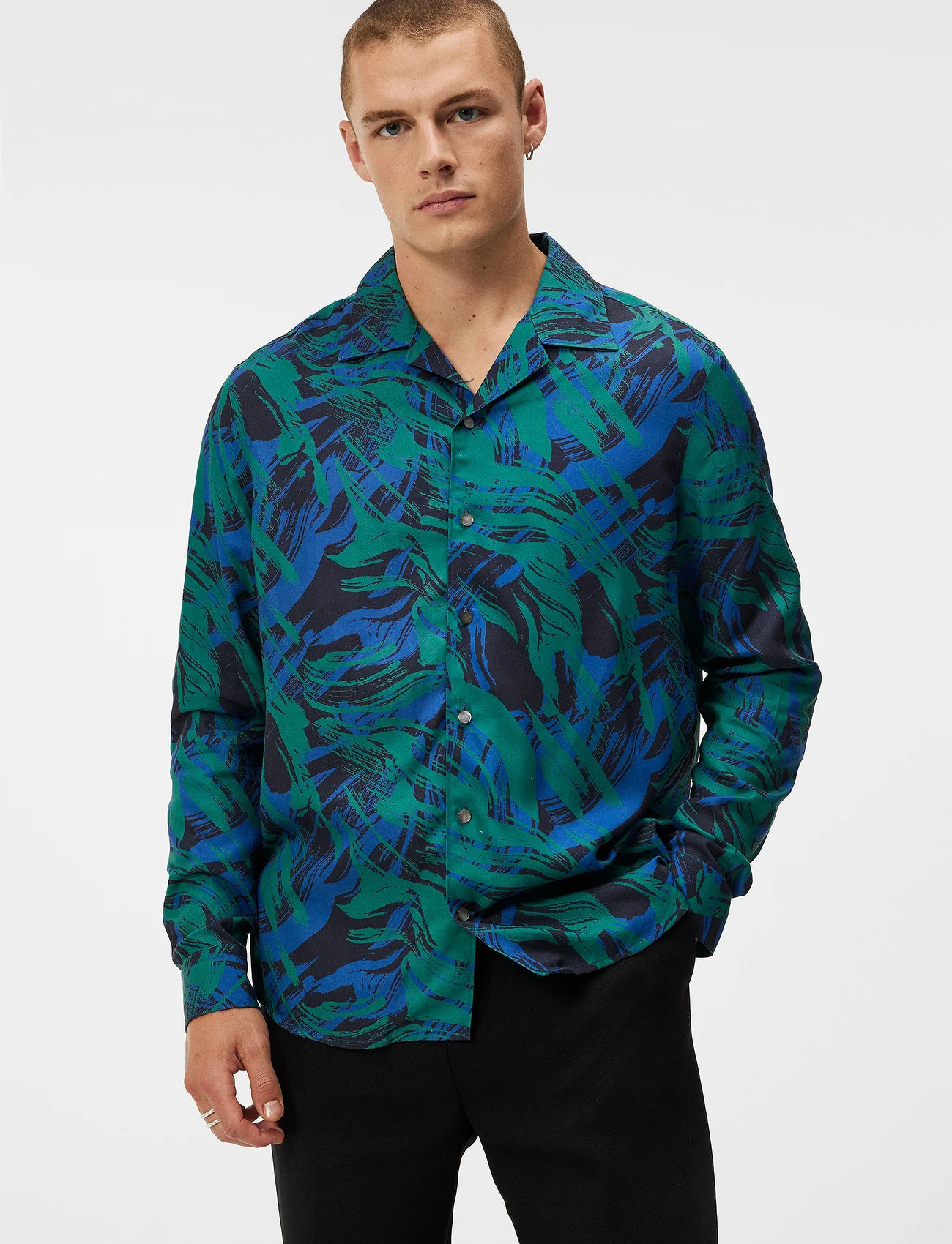 J. Lindeberg - Playa Printed Tencel Shirt - ikdienas krekli - navy valley - 1