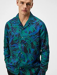 J. Lindeberg - Playa Printed Tencel Shirt - ikdienas krekli - navy valley - 4