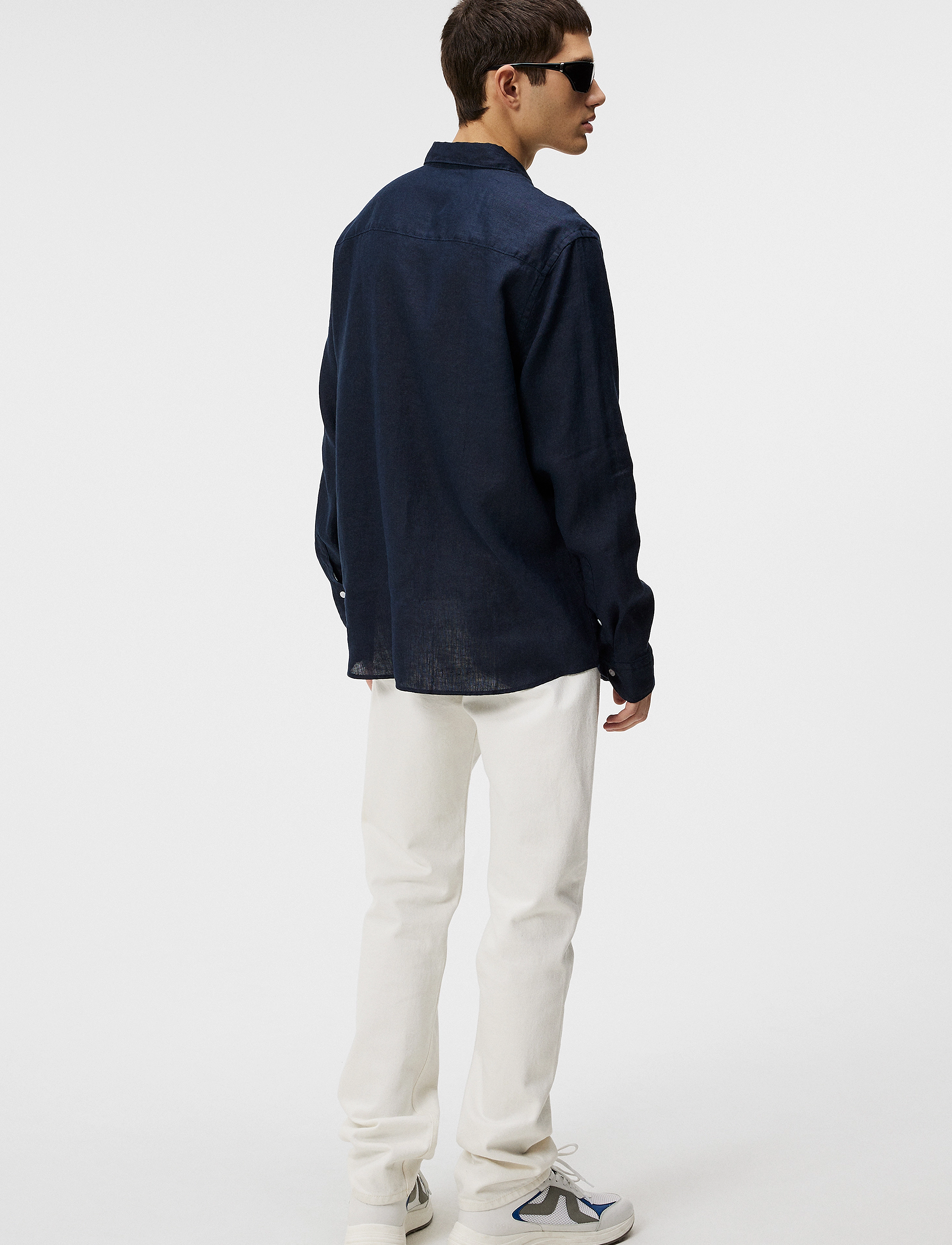 J. Lindeberg - Reg LS Clean Linen Shirt - jl navy - 3