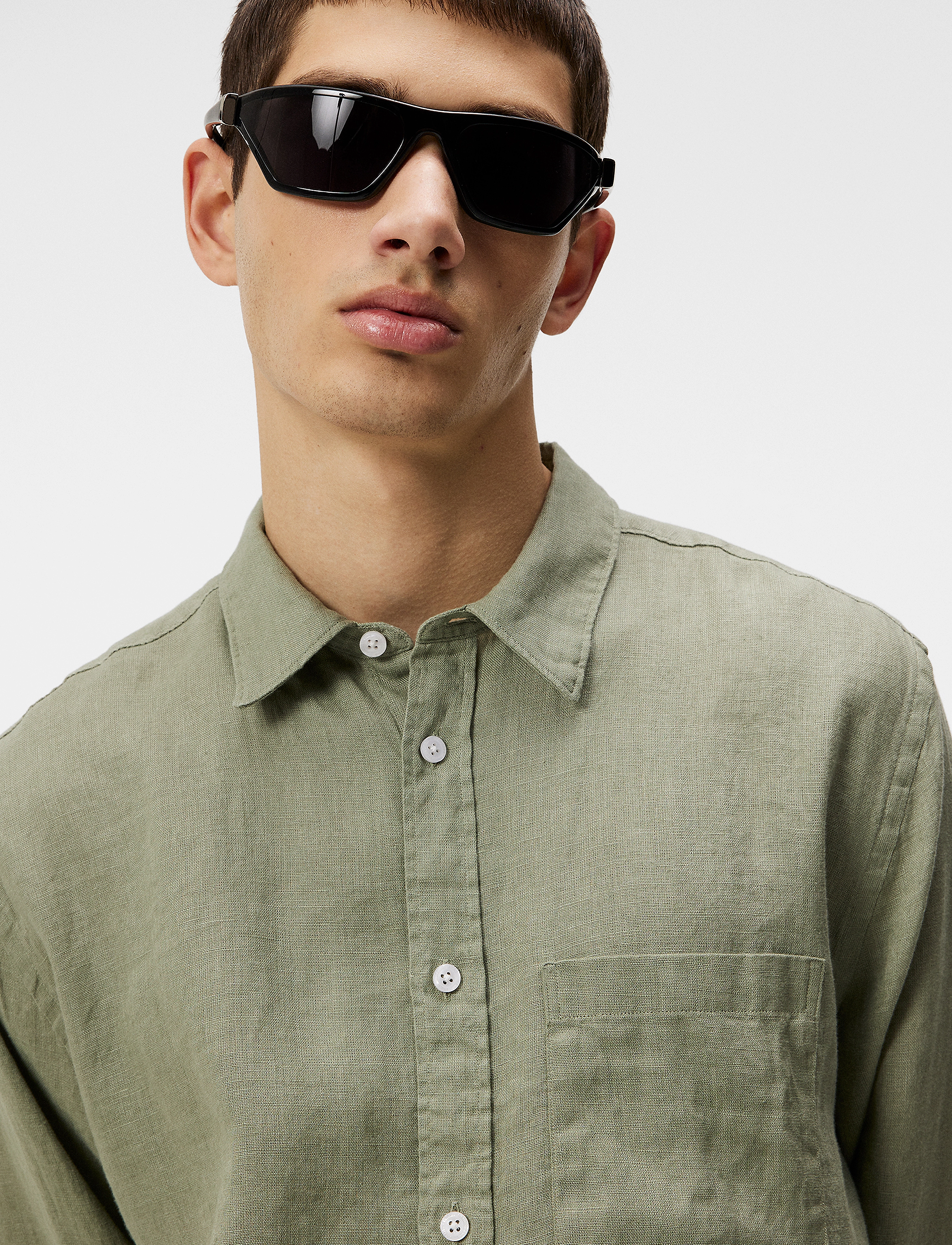 J. Lindeberg - Reg LS Clean Linen Shirt - oil green - 5