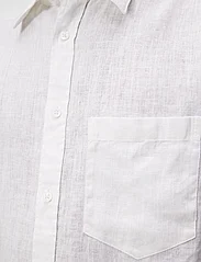 J. Lindeberg - Reg LS Clean Linen Shirt - peruskauluspaidat - white - 6