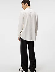 J. Lindeberg - Slim LS Comfort Tencel Shirt - basic overhemden - cloud white - 3