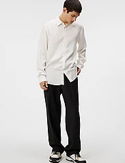 J. Lindeberg - Slim LS Comfort Tencel Shirt - basic overhemden - cloud white - 4