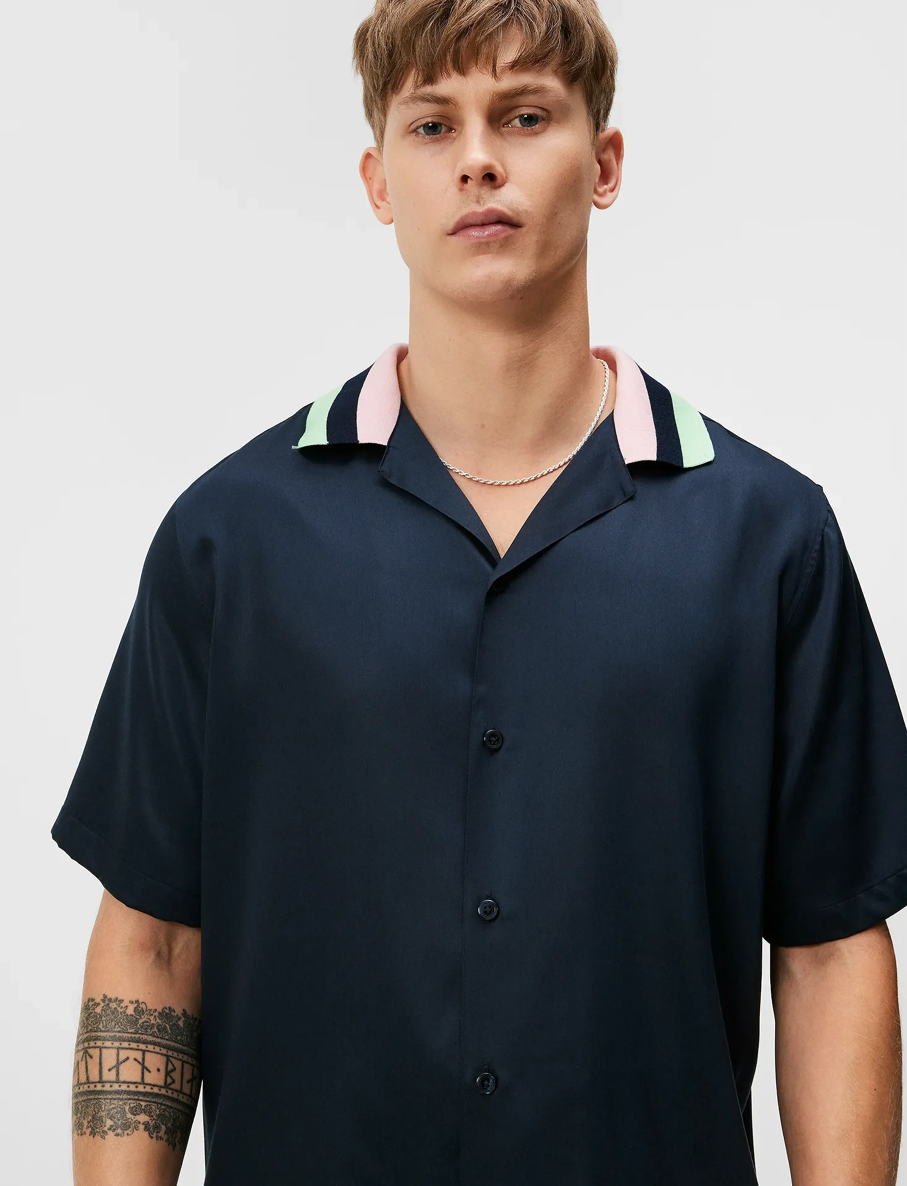 J. Lindeberg - Skala SS Knit Collar Shirt - kortærmede skjorter - jl navy - 5