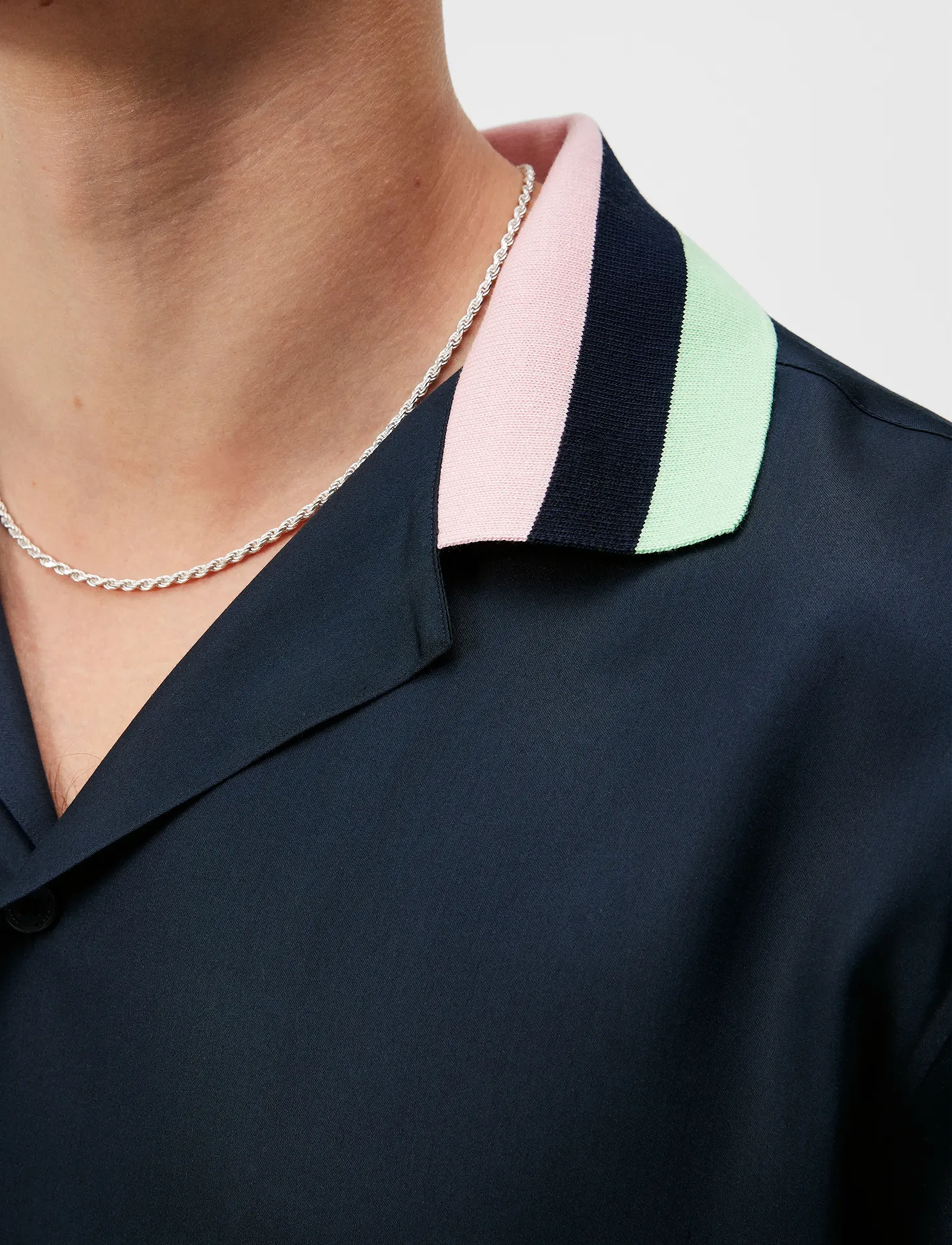 J. Lindeberg Skala Ss Knit Collar Shirt kortärmade skjortor herr – bild 5