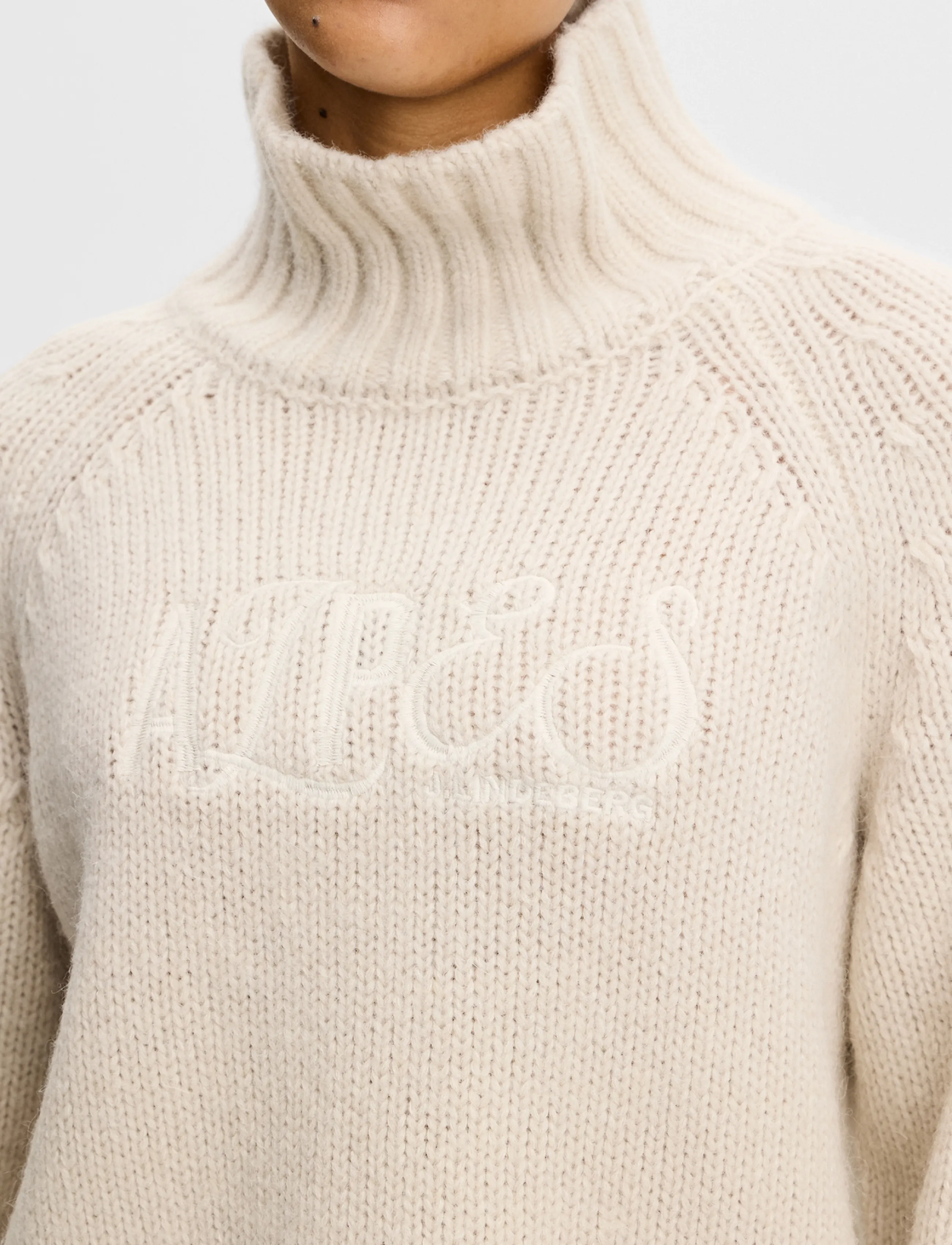 J. Lindeberg - APRIL CHUNKY KNIT TURTLENECK - jumpers - moonbeam - 4
