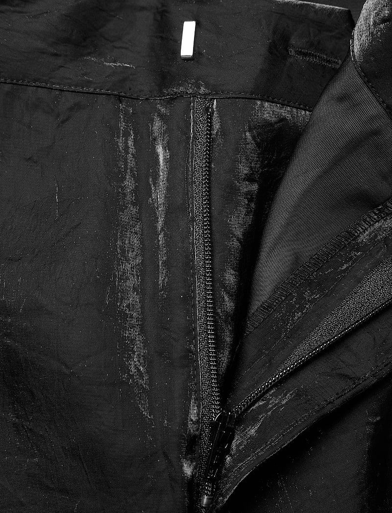 J. Lindeberg - Caroline-Glossy Poly - sirge säärega püksid - black - 3