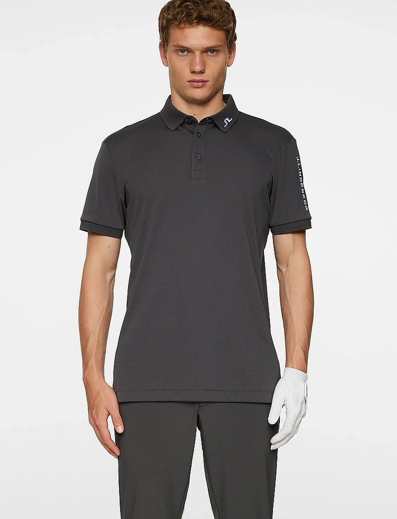 J. Lindeberg - Tour Tech Polo - oberteile & t-shirts - asphalt - 0
