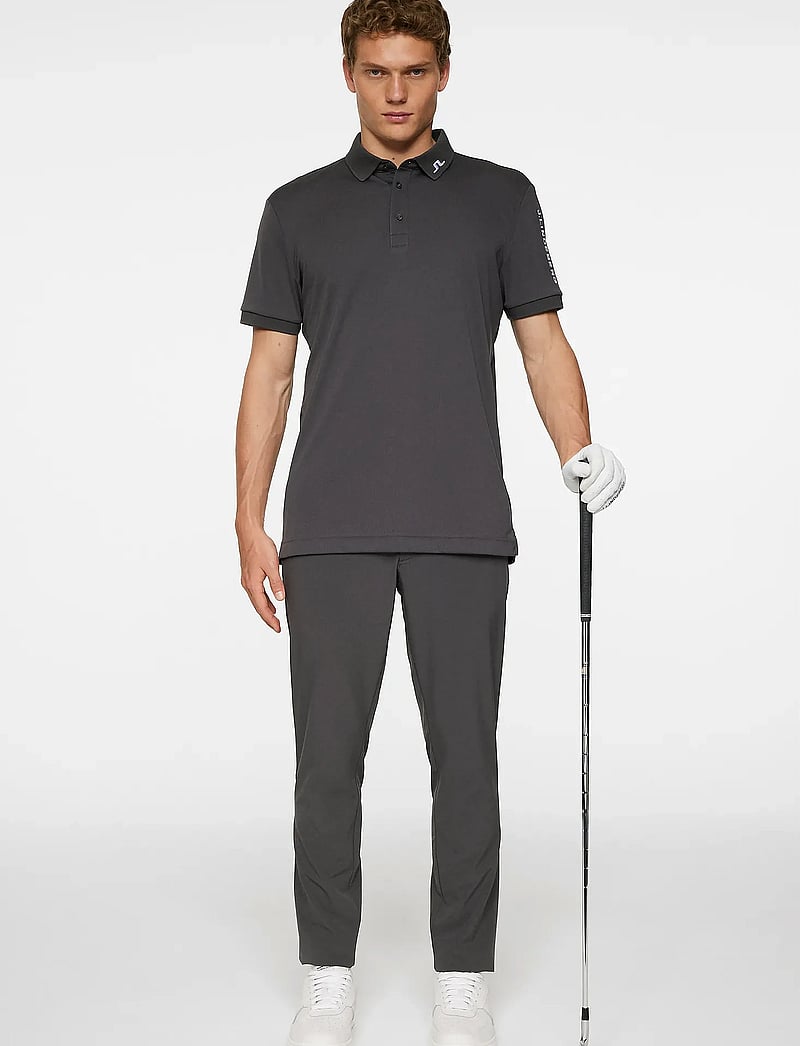 J. Lindeberg - Tour Tech Polo - asphalt - 4