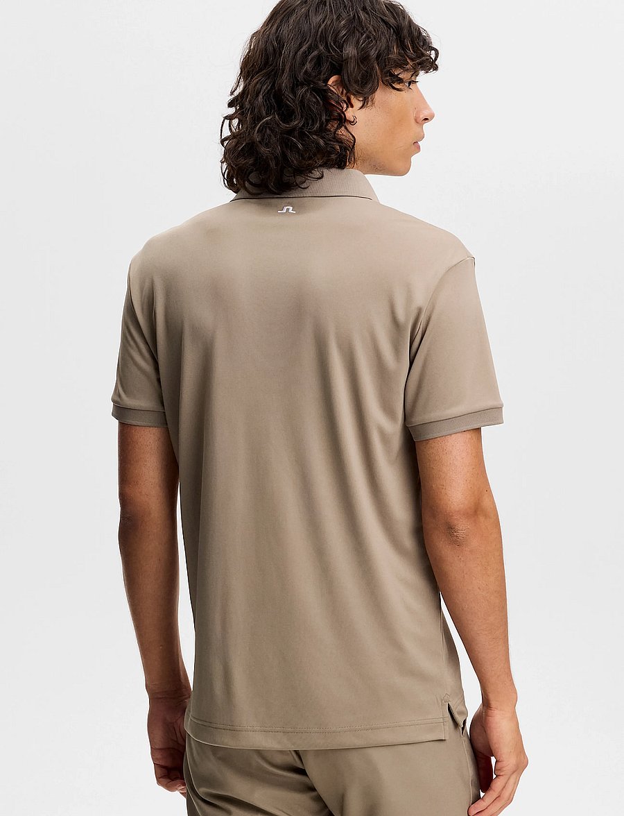 J. Lindeberg - TOUR TECH POLO - oberteile & t-shirts - brindle - 2