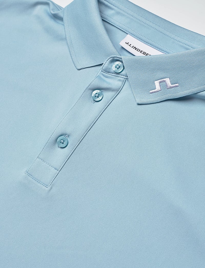 J. Lindeberg - Tour Tech Polo - toppe & t-shirts - forget-me-not - 5