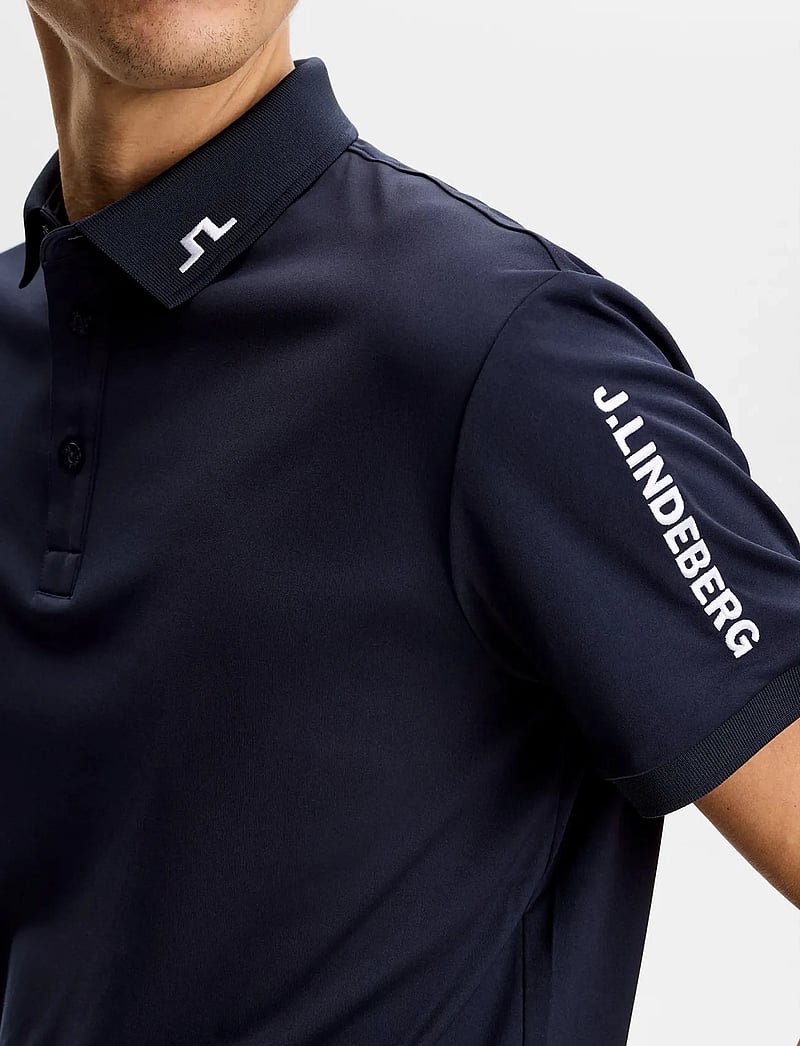 J. Lindeberg - Tour Tech Polo - alussärgid ja t-särgid - jl navy - 5