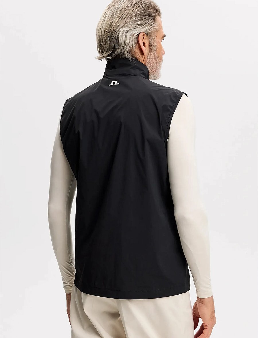 J. Lindeberg - Ash Light Packable Vest - outdoor - black - 3